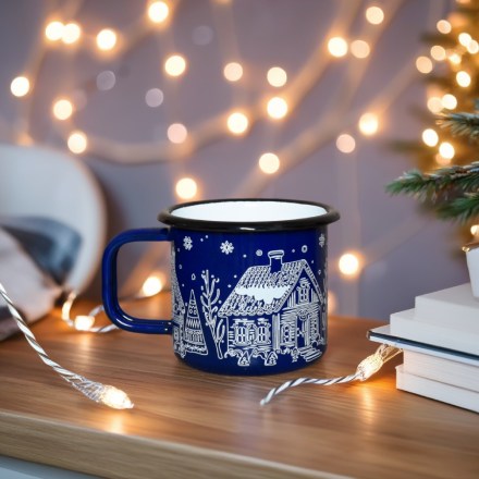mugstore_modry_vanocni_plechacek_vesnicka_7_cm8
